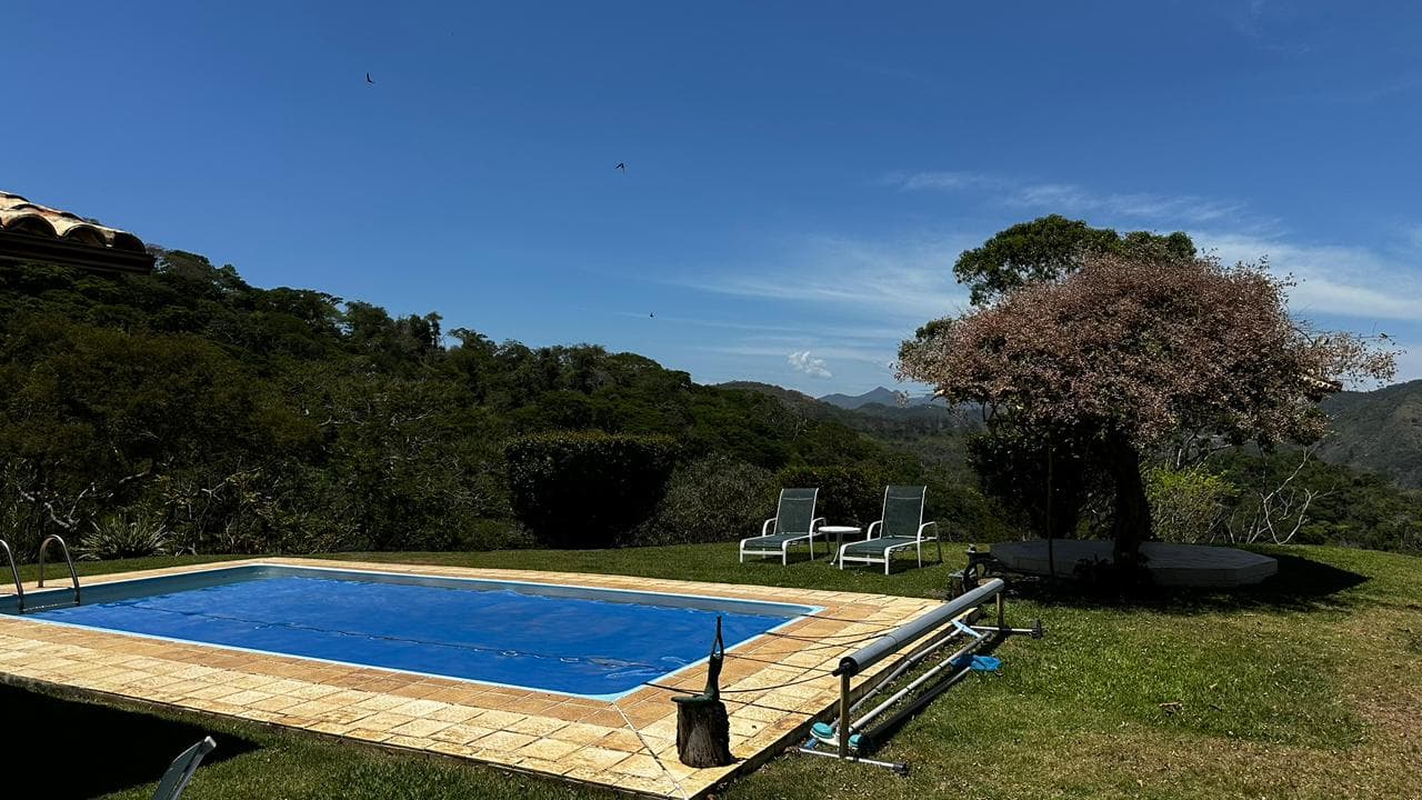 Casa em Condomínio com Vista Panorâmica - Areal