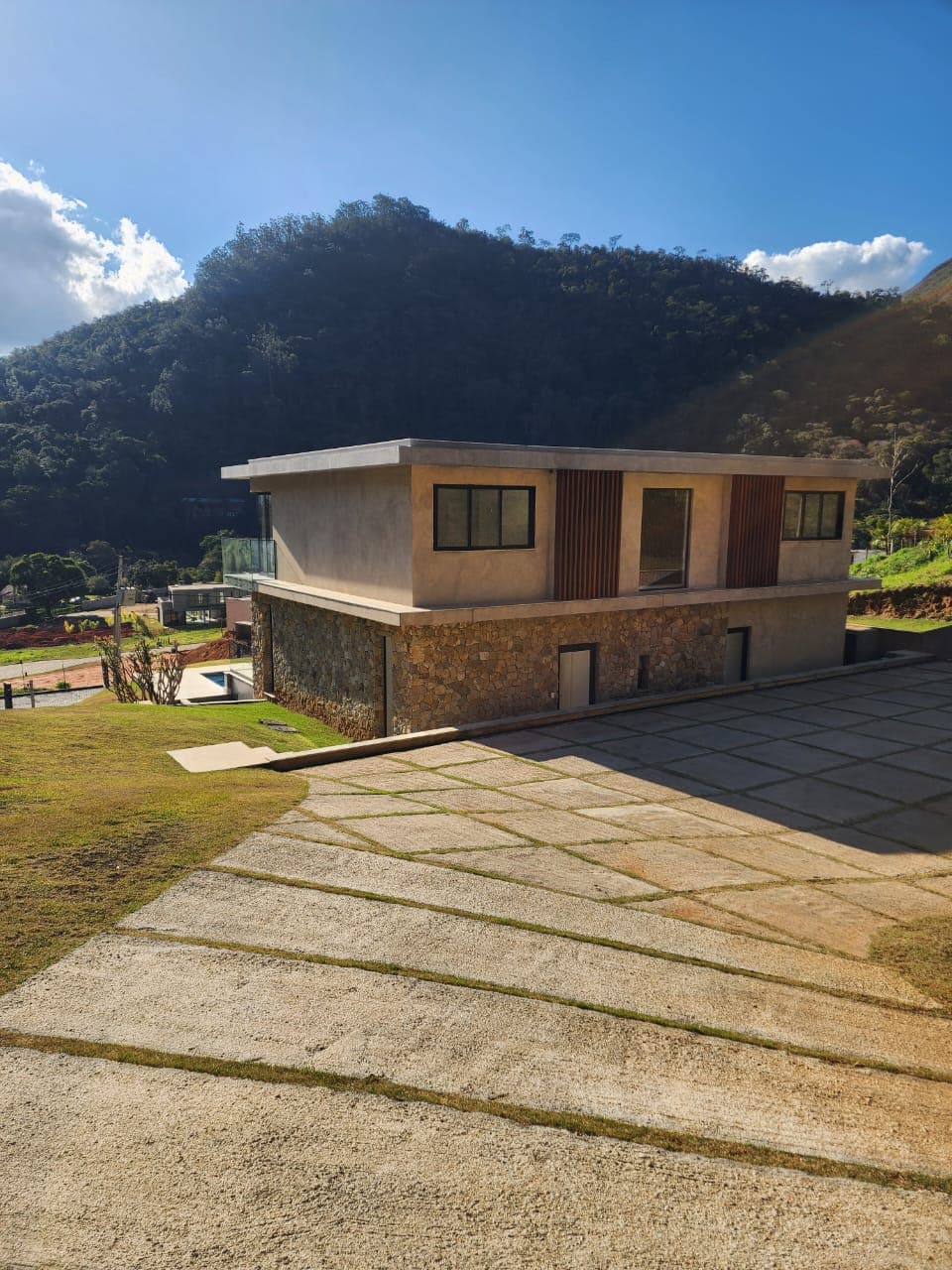 Casa dentro de Condomínio muito exclusivo em Corrêas - Petrópolis.