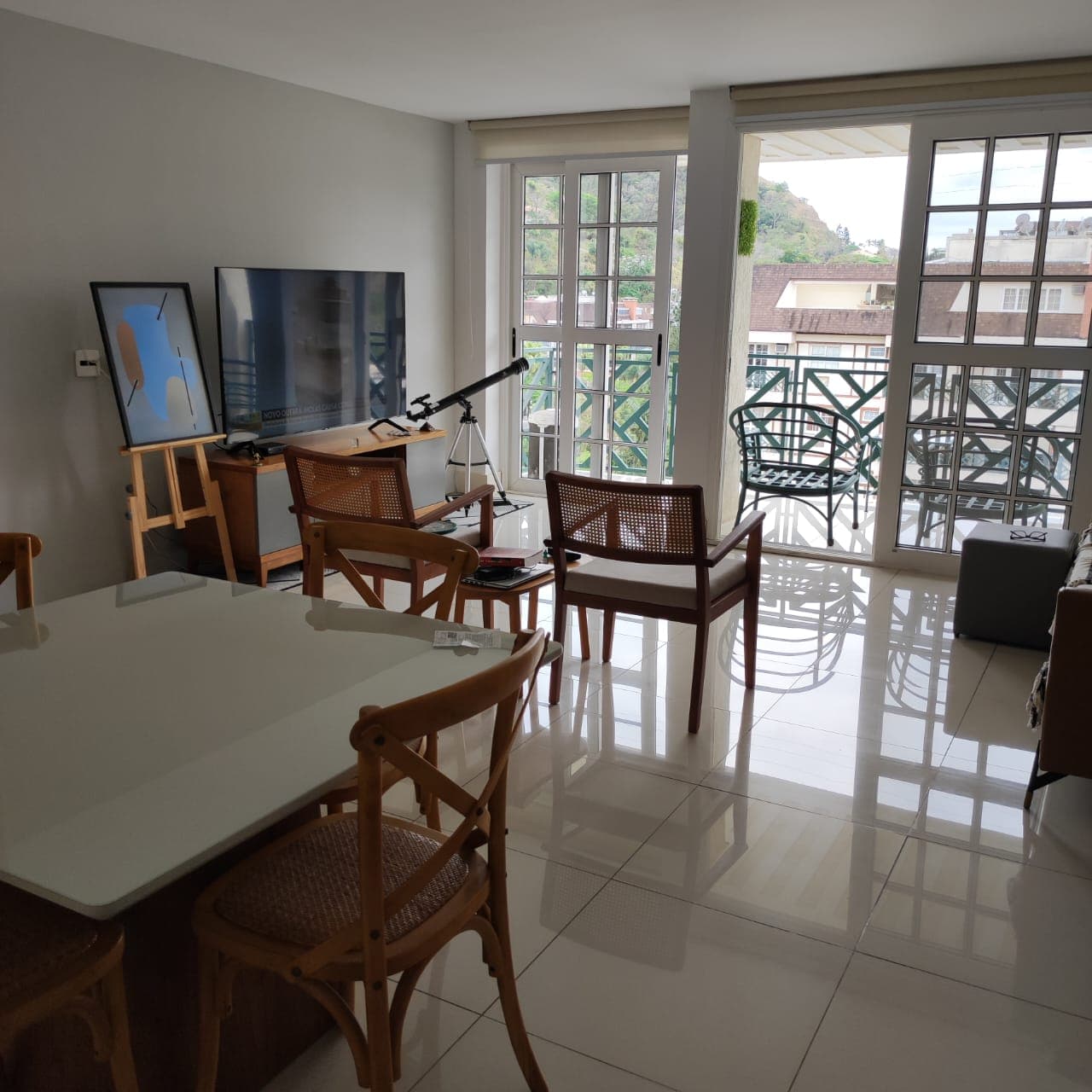 Sofisticada cobertura duplex com 3 suítes em Itaipava.